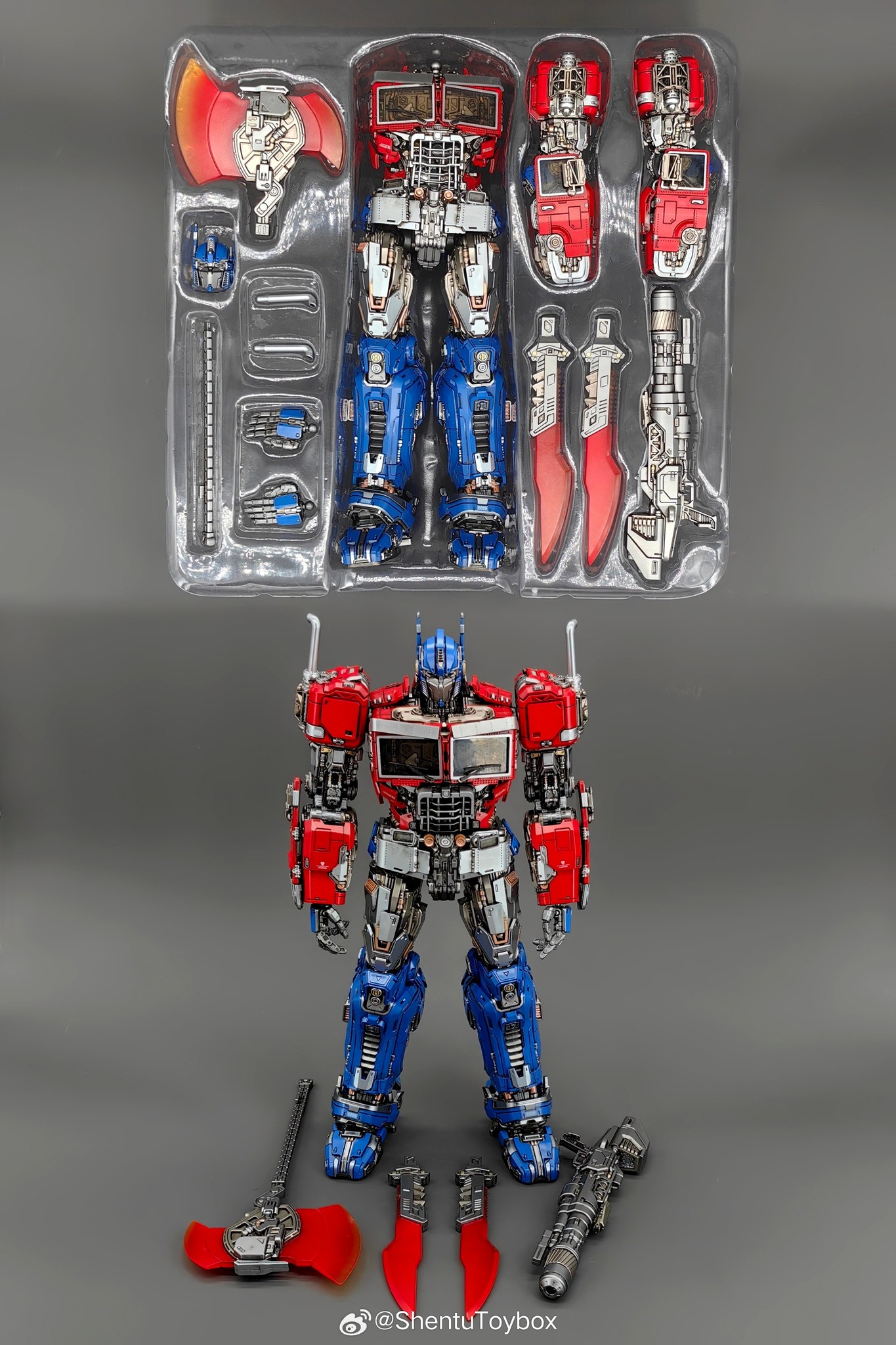 Fanstasmo Studio FS-01 Elite Leader In-Hand Images